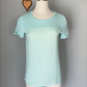 APT . 9 Quiet Aqua Tee Size S petite